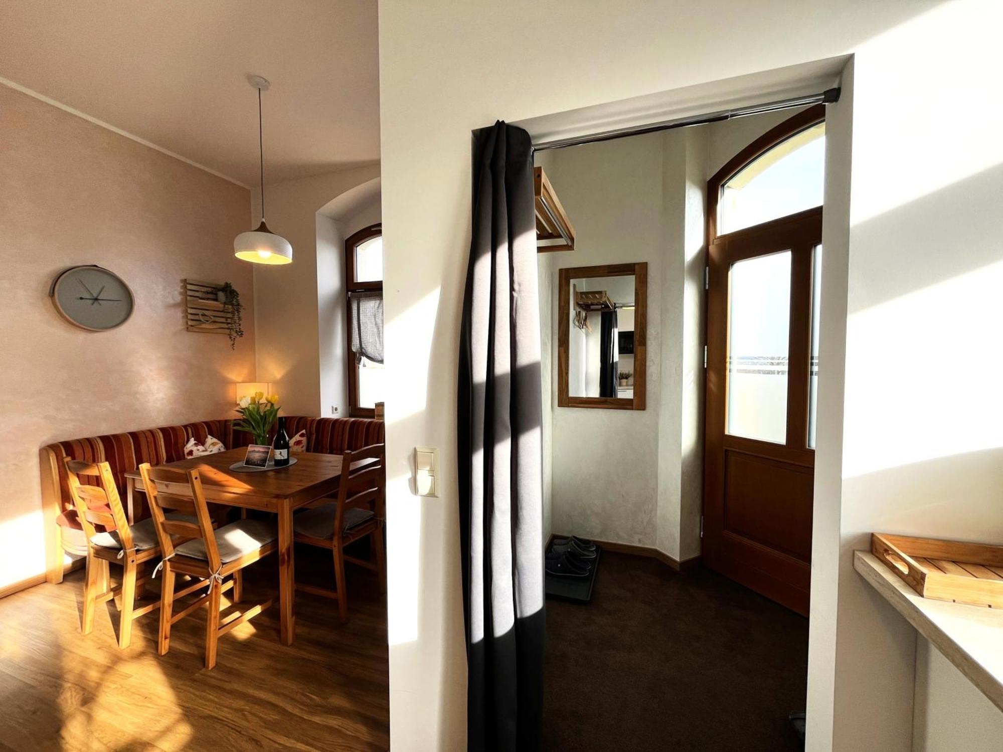 Ferienwohnungen Landeskrone Dresde Exterior foto